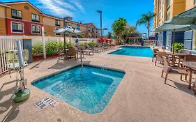 Fairfield Inn And Suites By Marriott Orlando Near Universal Orlando